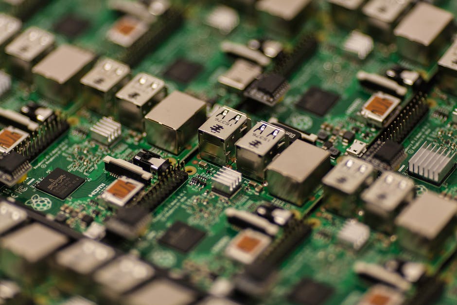 AH8650在智能墻壁開關(guān)中的單火線取電應(yīng)用探討是一篇聚焦于智能家居領(lǐng)域電源管理技術(shù)的專業(yè)分析文章。以下從技術(shù)背景、芯片特性、應(yīng)用優(yōu)勢(shì)及潛在挑戰(zhàn)等方面進(jìn)行解讀,第2張