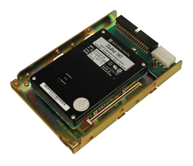 馬達(dá)驅(qū)動(dòng)芯片工作原理 馬達(dá)驅(qū)動(dòng)芯片工作原理圖